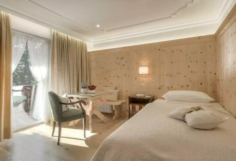 スタンダードシングルルーム, La Perla: The Leading Hotels Of The World