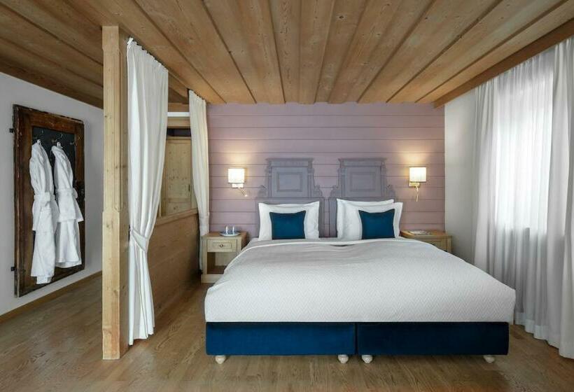 Номер Комфорт, La Perla: The Leading Hotels Of The World