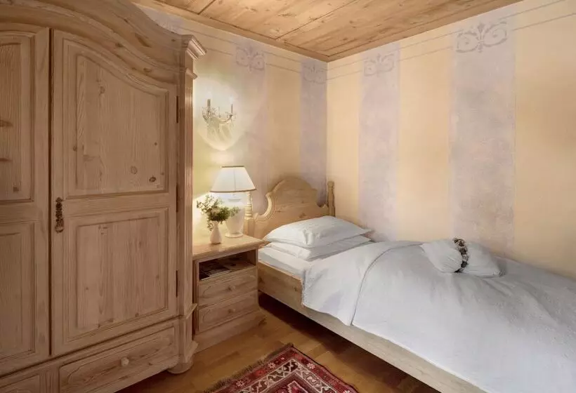 スタンダードシングルルーム, La Perla: The Leading Hotels Of The World