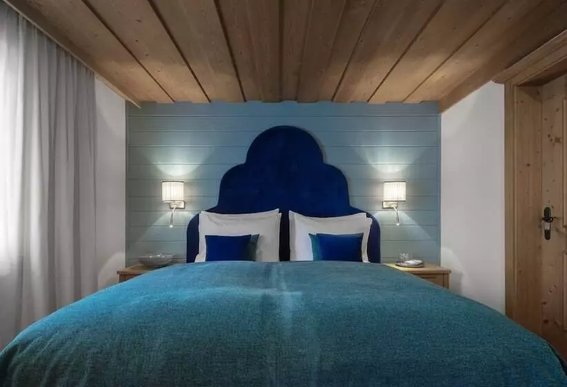 コンフォートルーム, La Perla: The Leading Hotels Of The World