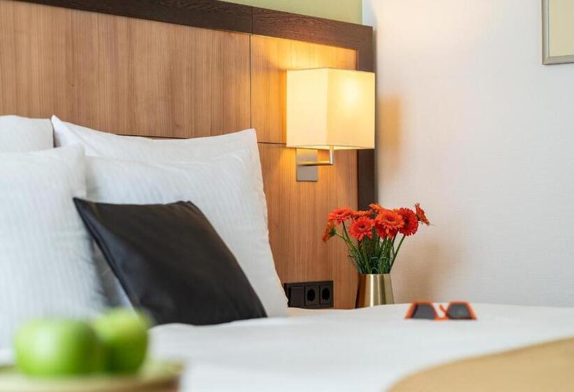 Номер Superior, Leonardo Hotel Düsseldorf Airport Ratingen