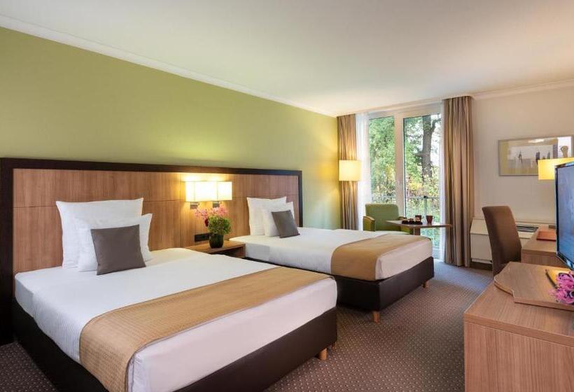Трехместный Номер Комфорт, Leonardo Hotel Düsseldorf Airport Ratingen