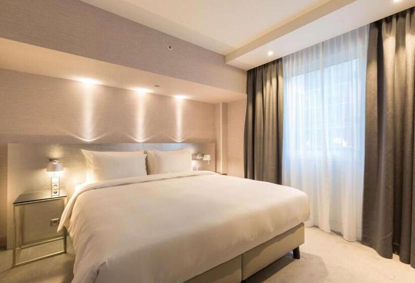 جناح جونيور, Radisson Blu Hotel, Amsterdam City Center