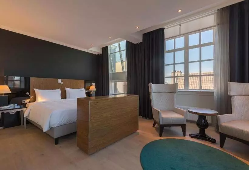 سوئیت با چشم‌انداز کانال, Radisson Blu Hotel, Amsterdam City Center