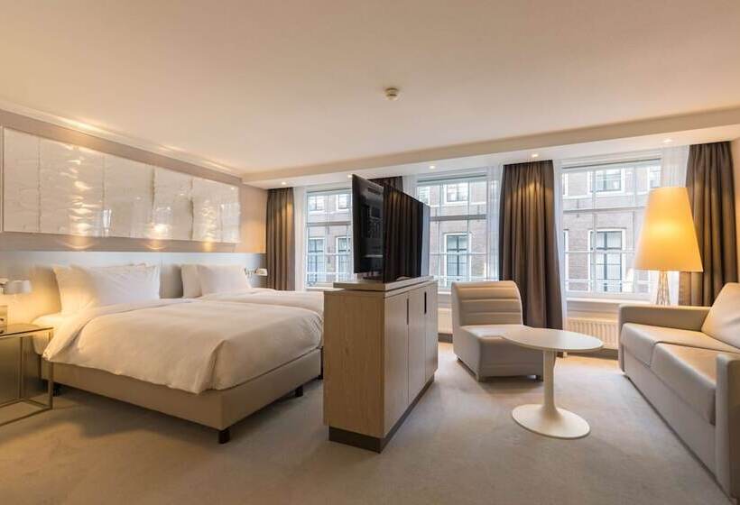 جناح جونيور, Radisson Blu Hotel, Amsterdam City Center