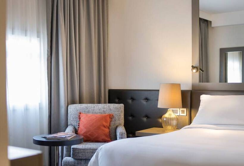 Полулюкс, Sheraton Heathrow