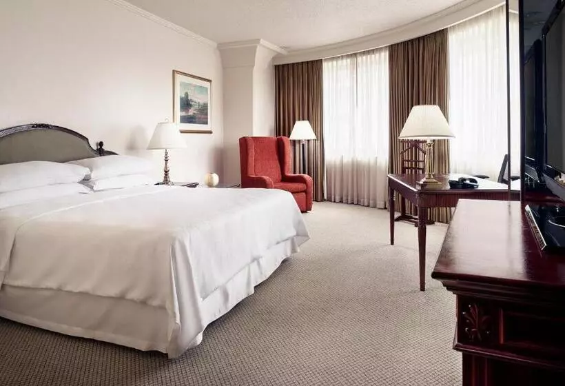 اتاق استاندارد با تخت بزرگ, Wyndham Monterrey Ambassador Centro