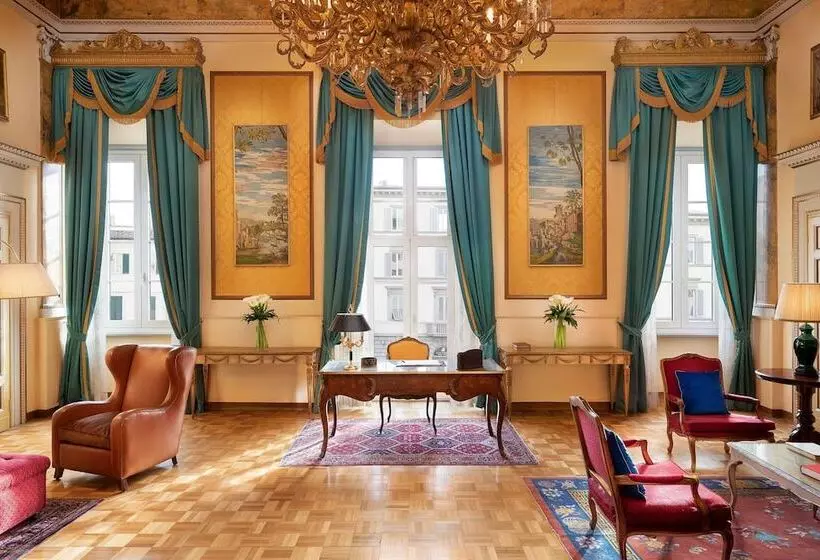 سوئیت رویال, Sina Villa Medici, Autograph Collection