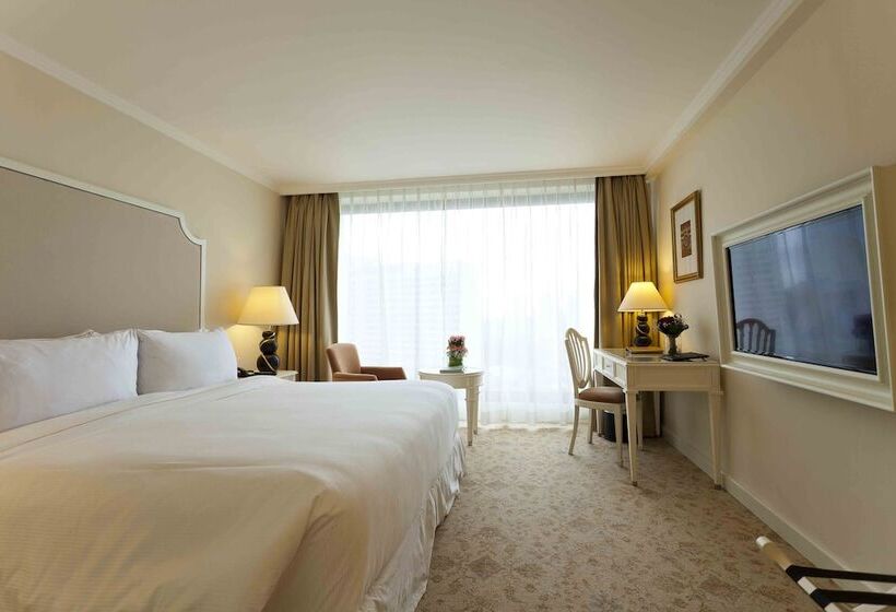 수피리어 룸, The Kingsbury Colombo