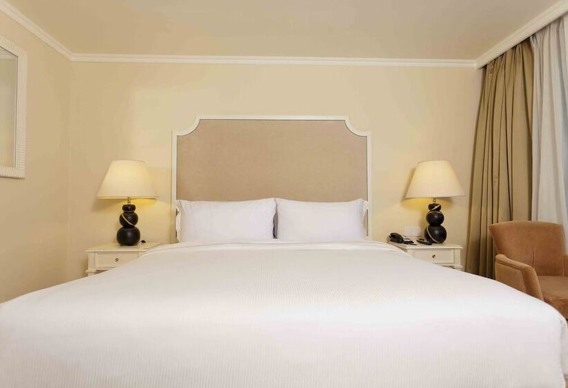 수피리어 룸, The Kingsbury Colombo