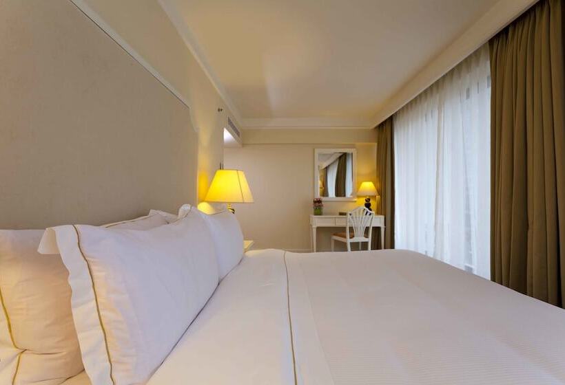 디럭스 룸, The Kingsbury Colombo