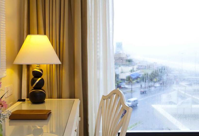 디럭스 룸, The Kingsbury Colombo