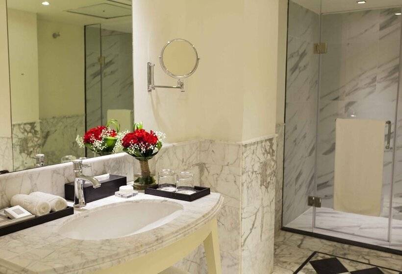 이그제큐티브 룸, The Kingsbury Colombo