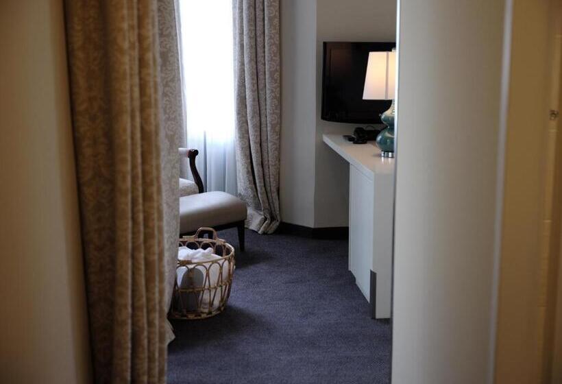 سوئیت با بالکن, Villa Carlton   Adults Only