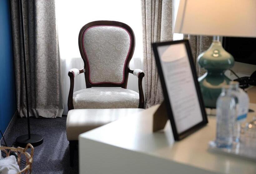 Suite com Varanda, Villa Carlton   Adults Only
