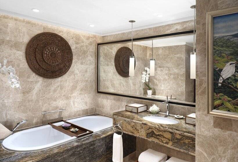 Номер Премиум Вид на Сад, Intercontinental Bali Resort, An Ihg