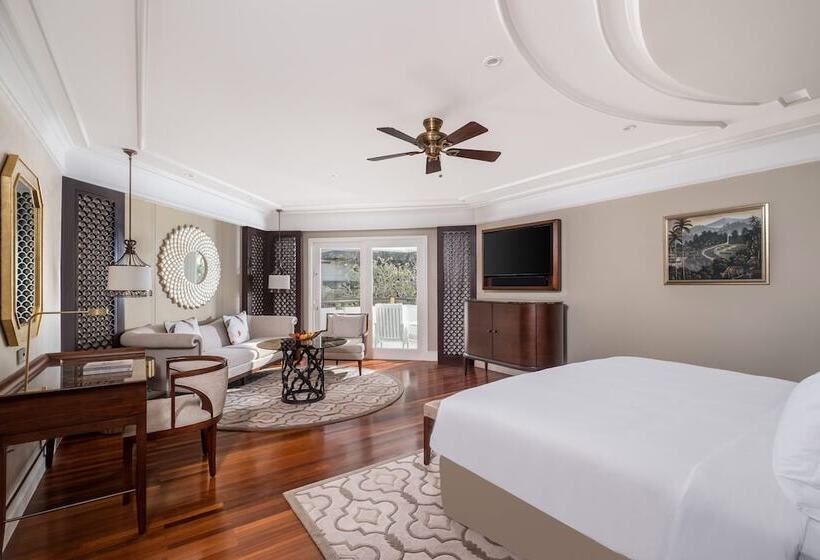 Номер Премиум Вид на Сад, Intercontinental Bali Resort, An Ihg