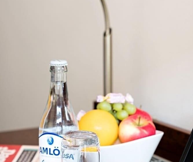 标准单人间, Mjölby Stadshotell