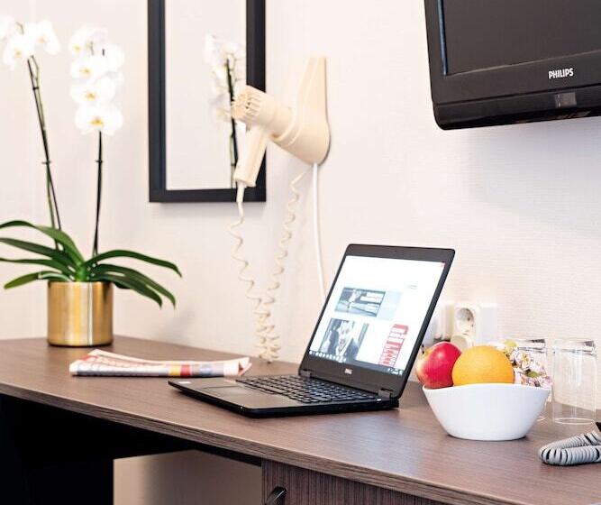 标准单人间, Mjölby Stadshotell