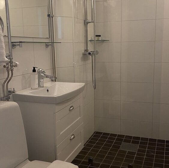 Номер Стандарт Индивидуальный, Mjölby Stadshotell