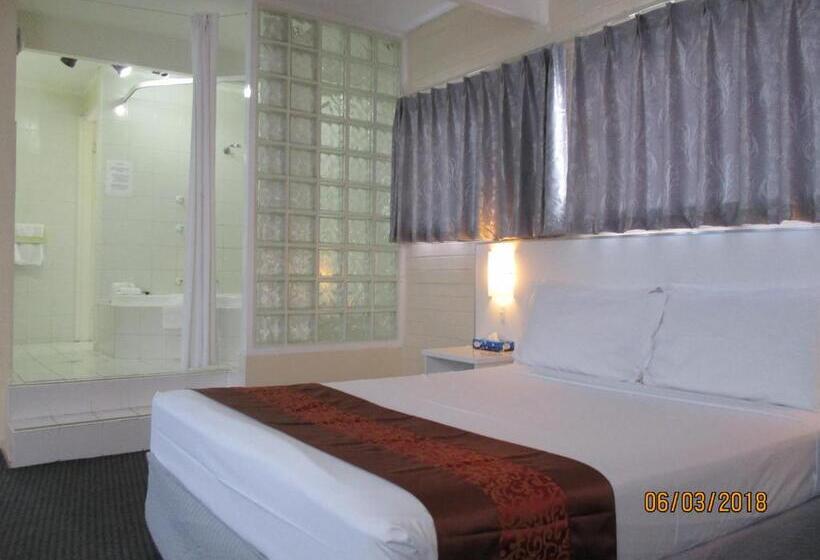 סטודיו משפחתי, Cronulla Motor Inn