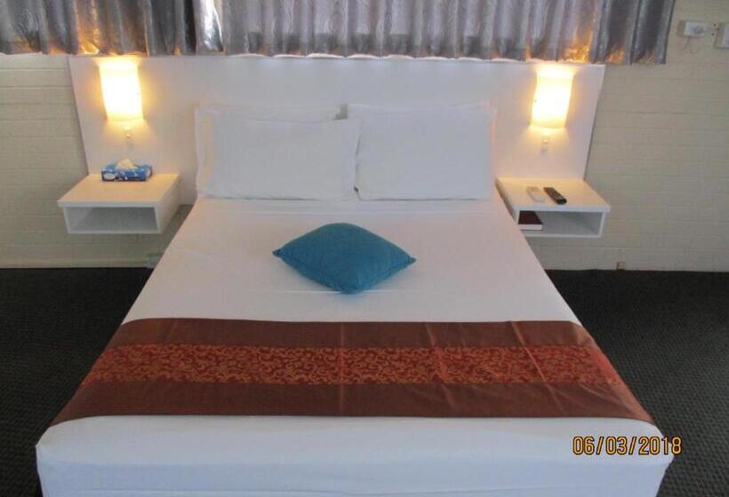 Семейное Студио, Cronulla Motor Inn