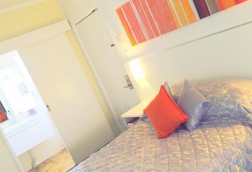 חדר יחיד בסיסי, Cronulla Motor Inn