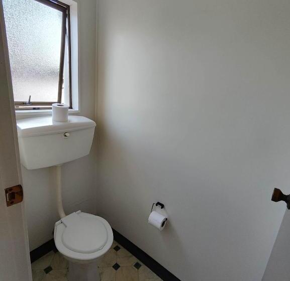 스탠다드 스튜디오, Motel Villa Del Rio