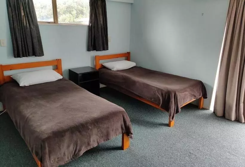 Perhehuone, Motel Villa Del Rio