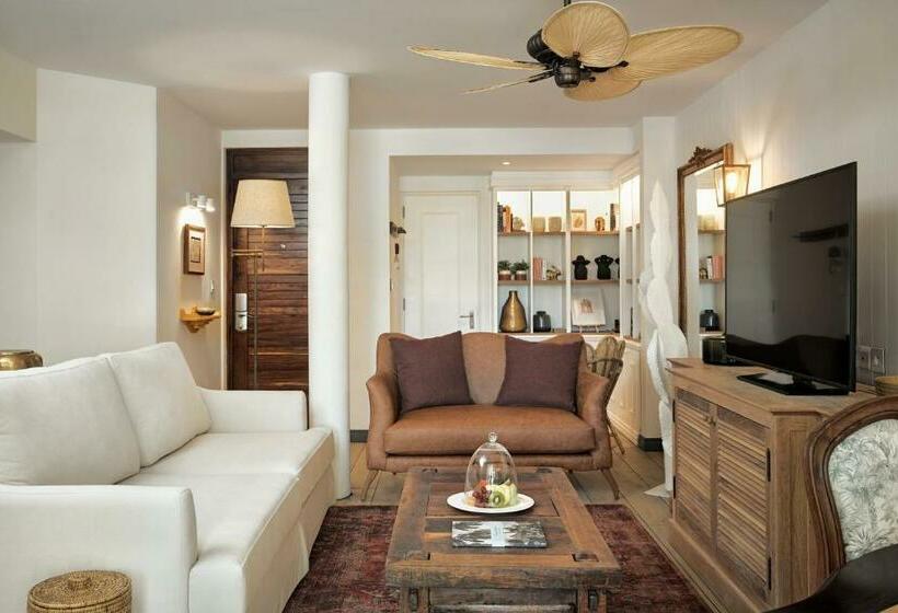 Senior Suite, Paradise Cove Boutique