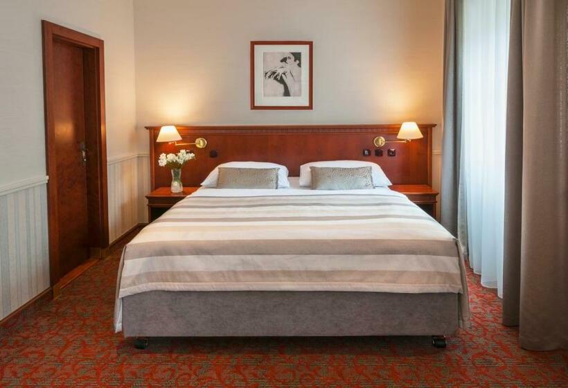 اتاق استاندارد, Adria Hotel Prague