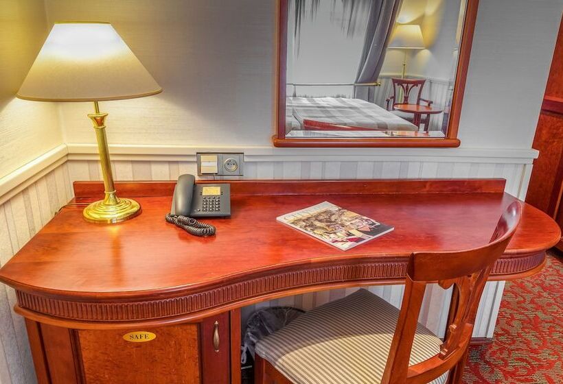 اتاق استاندارد یک نفره, Adria Hotel Prague