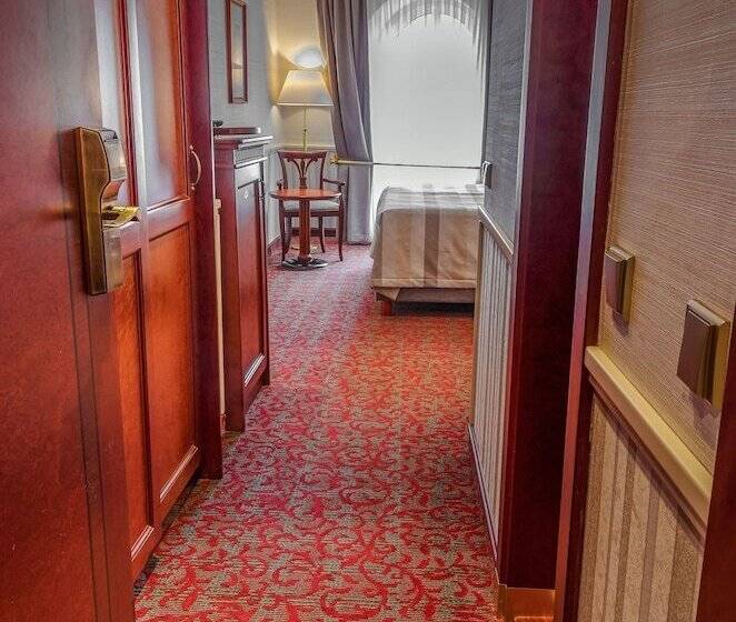 اتاق استاندارد, Adria Hotel Prague