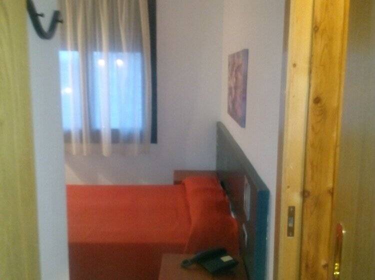 اتاق استاندارد, Avanti