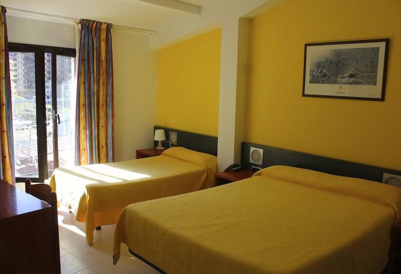 اتاق استاندارد سه نفره, Avanti