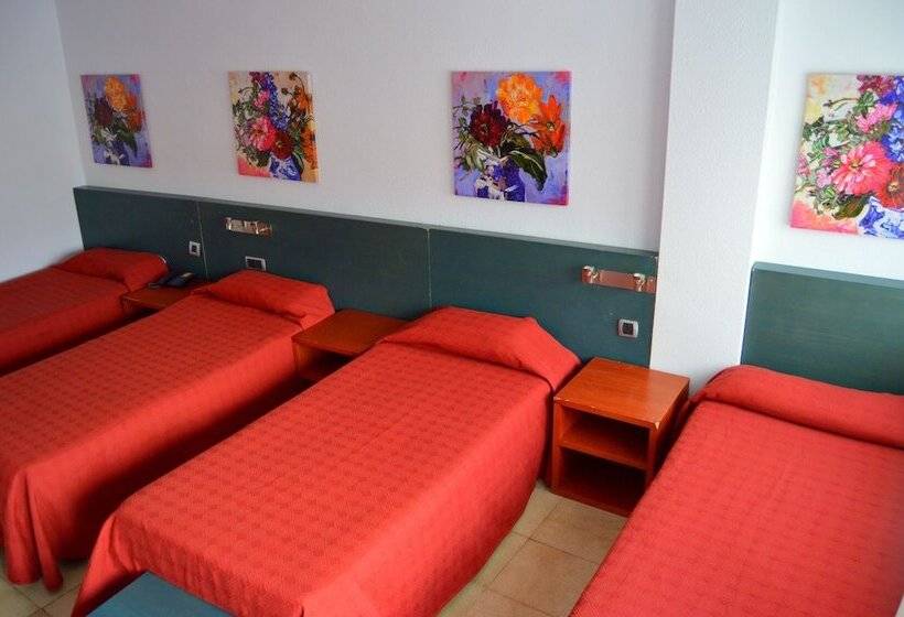 اتاق استاندارد چهار تخته, Avanti