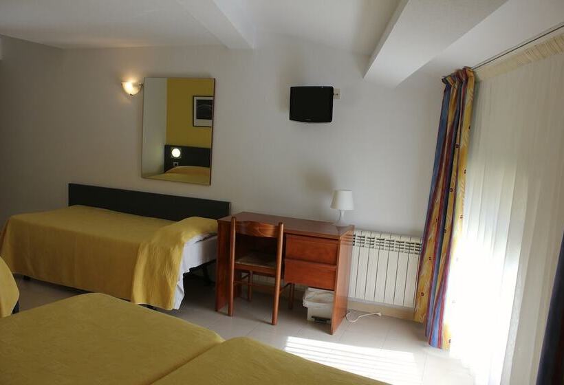 اتاق استاندارد چهار تخته, Avanti