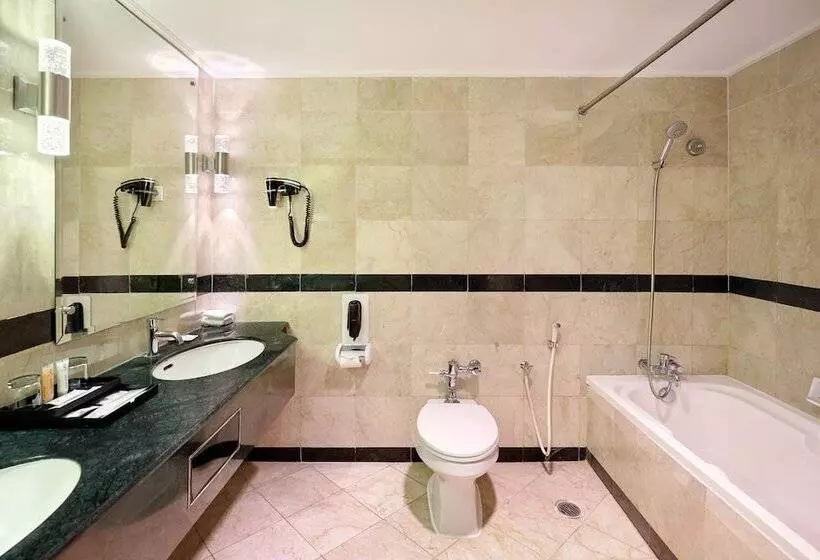 سوییت جونیور, Artotel Gelora Senayan Jakarta