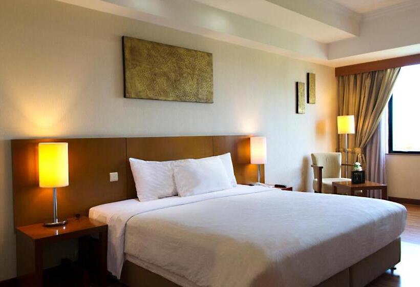 带大床的豪华间, Artotel Gelora Senayan Jakarta