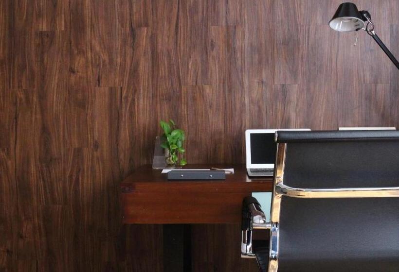 Quarto Premium, Artotel Gelora Senayan Jakarta