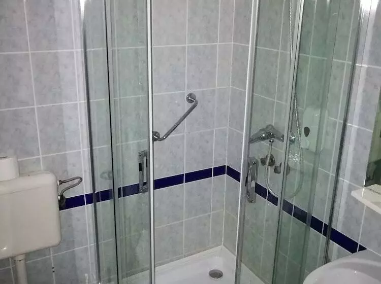 اتاق استاندارد با بالکن, Fit Hévíz