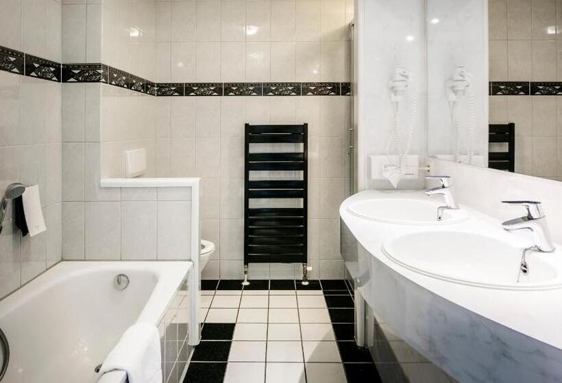 Standard Room with Terrace, Fletcher Hotel Restaurant De Broeierd Enschede