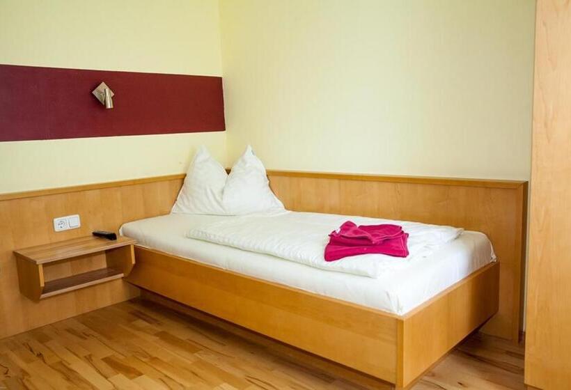 اتاق استاندارد یک نفره, Gasthof Roderich