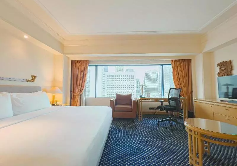 Deluxe Zimmer Kingsize Bett, Le Meridien Jakarta