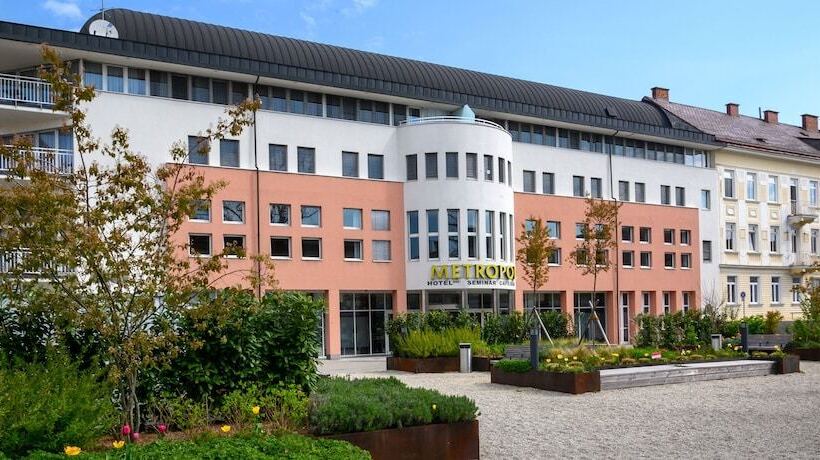 商务房间, Metropol