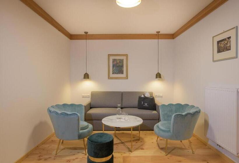 סוויטה דלוקס, Moselebauer