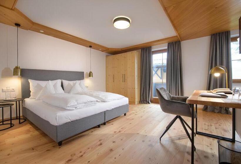 חדר דלוקס עם מרפסת, Moselebauer