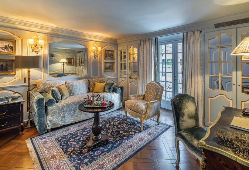 套房配有游泳池, Villa Gallici Hôtel & Spa