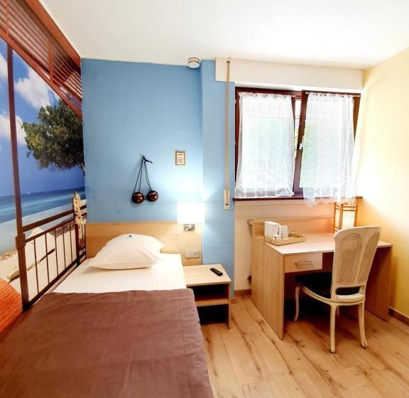 اتاق استاندارد یک نفره, Weidendall