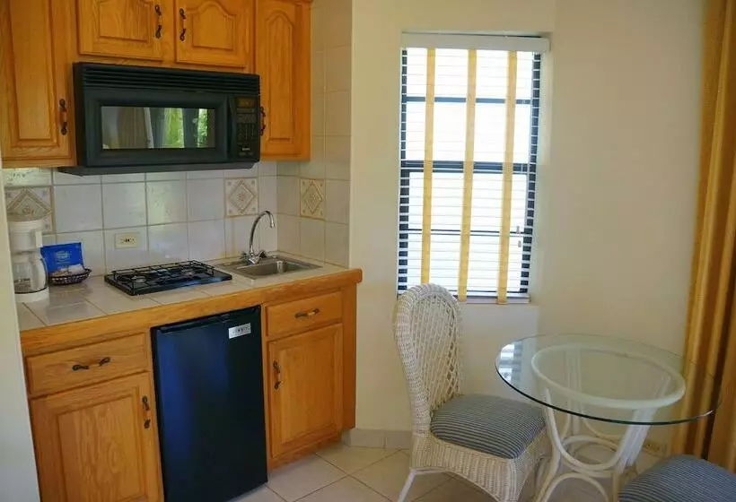 استودیوی استاندارد با تخت دوبل, Paradise Cove Resort